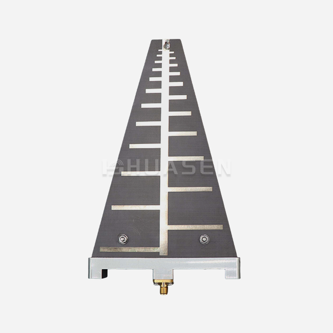 Log Periodic Microstrip Antenna